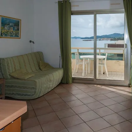 Le Lavandou, T2 Pour 4, Vue Mer, Terrasse, Parking - Fr-1-803-82 Apartment