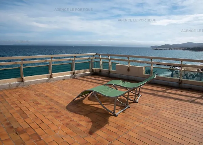 דירה Le Lavandou, T2 Avec Terrasse Vue Et Parking, 4 Pers. - Fr-1-803-82